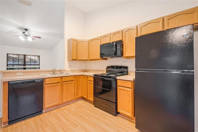 Building Photo - 2763 Athens Dr