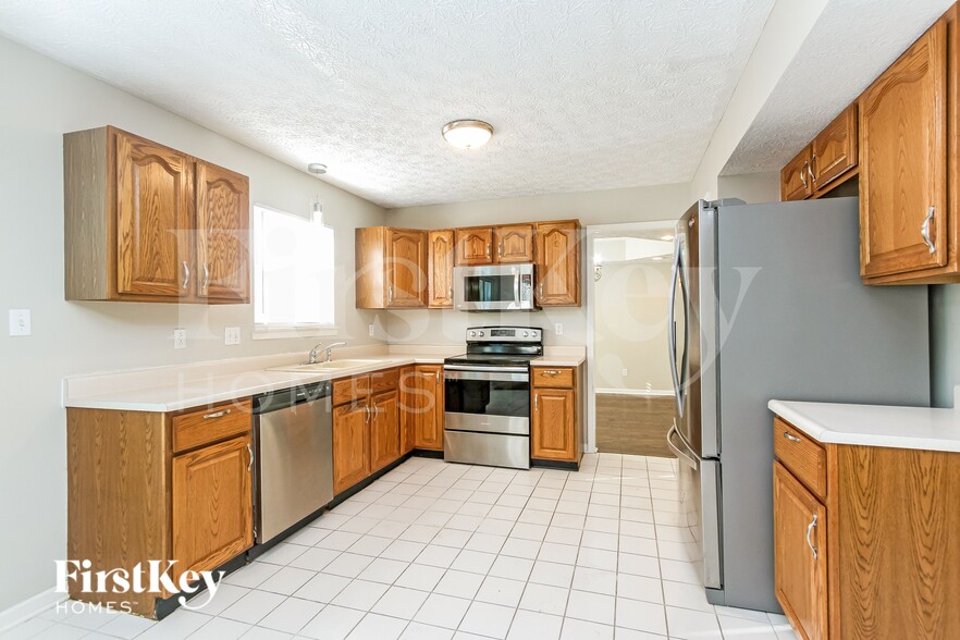 Building Photo - 1580 Winding Creek Trail