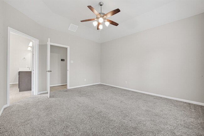 Building Photo - 18203 Samie Nell Ct