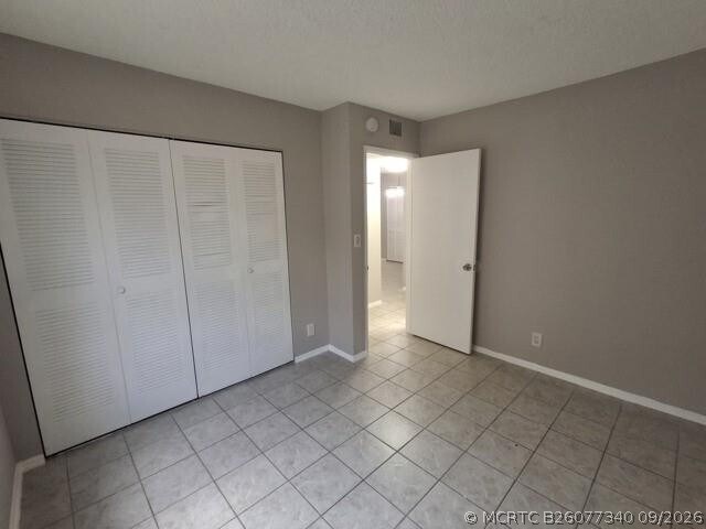 Building Photo - 701 Gardens Dr