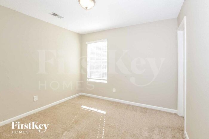 Building Photo - 9963 Chariden Dr
