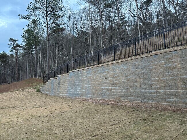 Building Photo - 721 Groover St