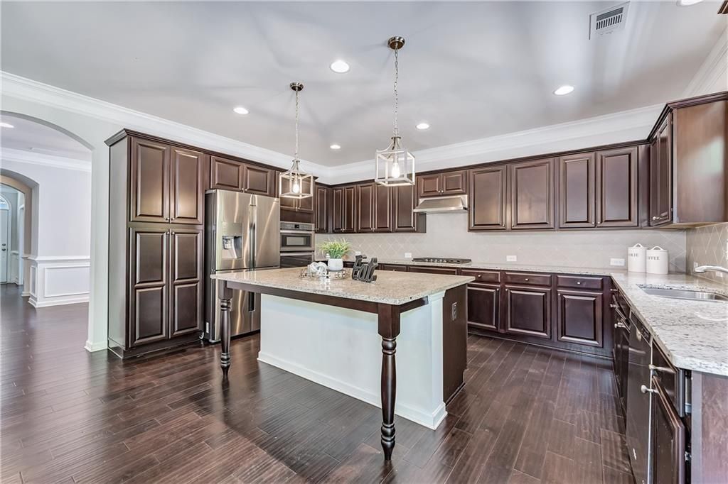 Building Photo - 850 Grove Valley Dr