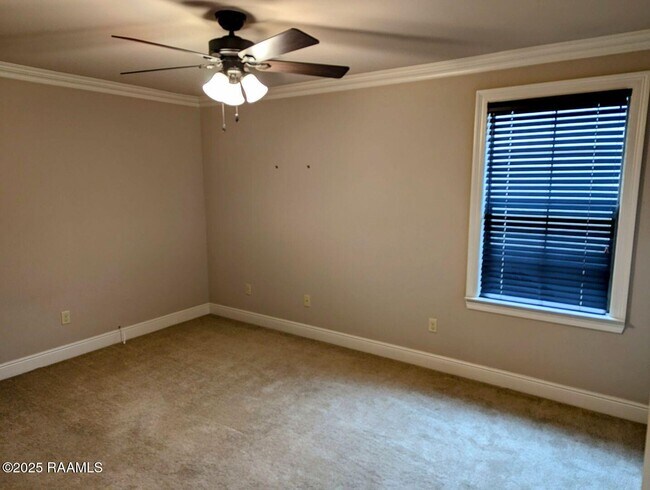 Building Photo - 125 Villa Park Ln