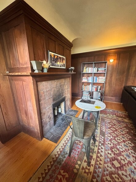 Building Photo - 73 Panoramic Way