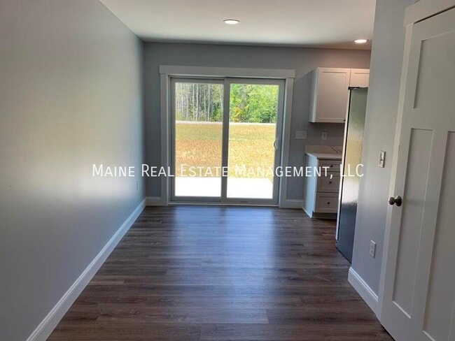 Building Photo - 208 Rocky Rdg Dr