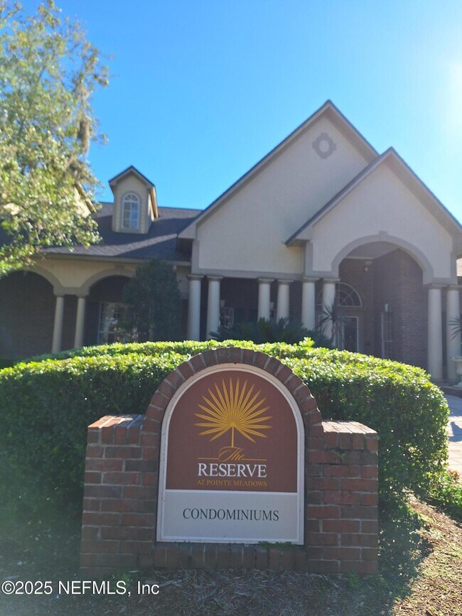 Building Photo - 7800 Point Meadows Dr