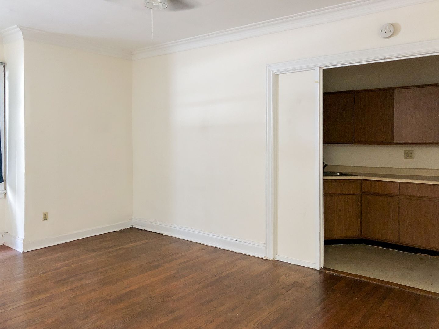 Building Photo - 531 W Briar Pl