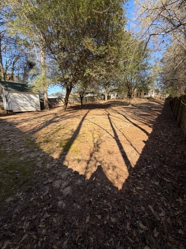 Building Photo - Charming Bonaire Home with Workshop, Privacy Fence & Spacious Layout!