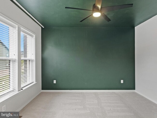 Building Photo - 305 Backwater Wy