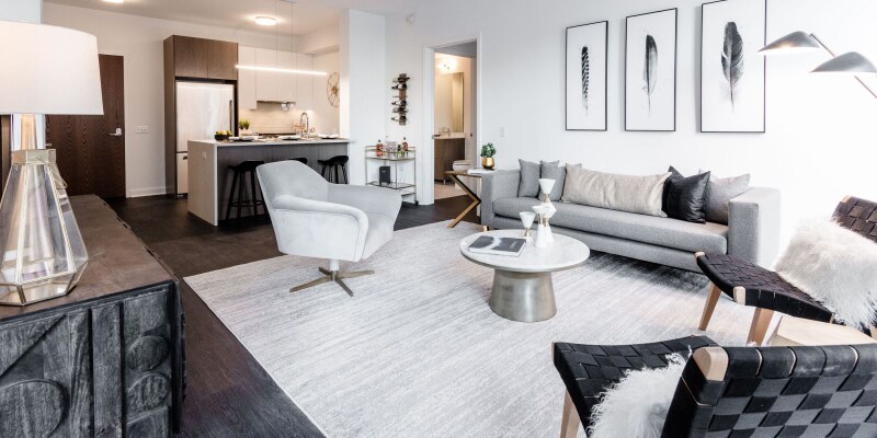 Building Photo - 958 W Altgeld St