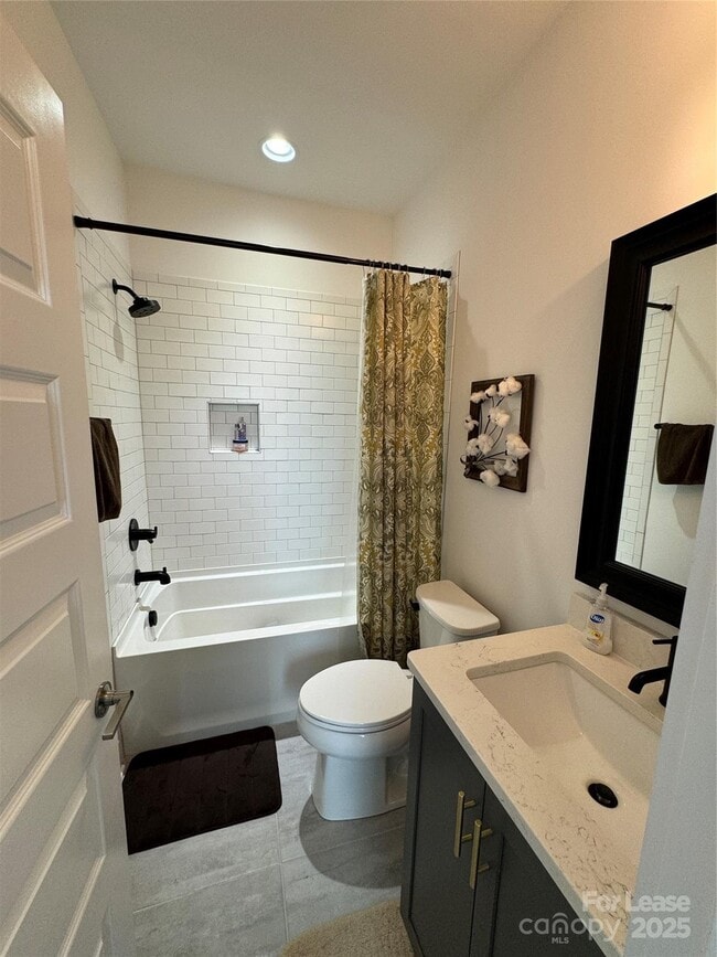 Building Photo - 2009 Hamorton Pl