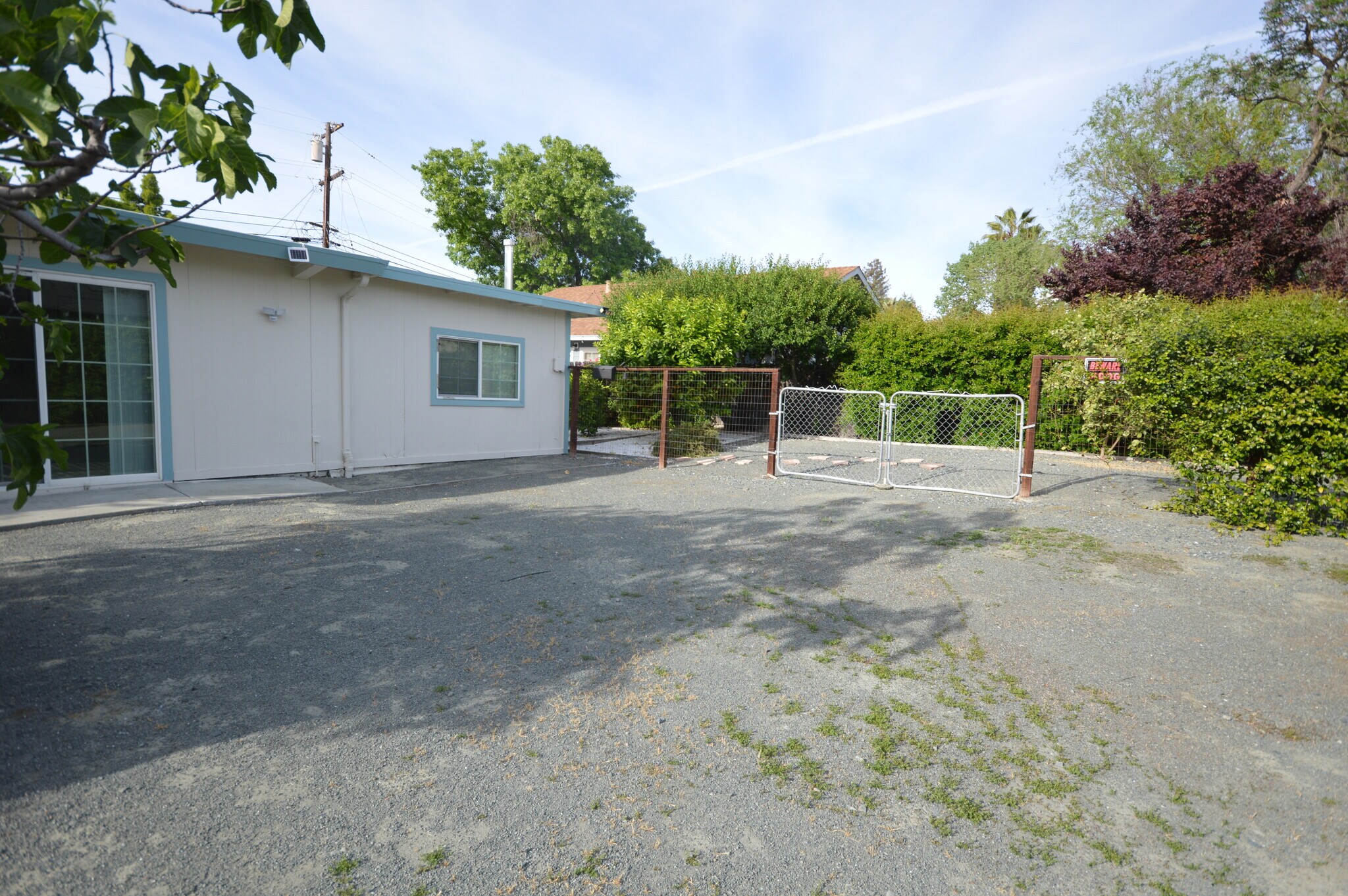 Building Photo - 1800 Devon Ct