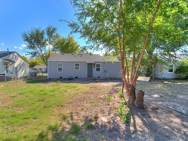 Building Photo - Beautiful 3 bed, 2 bath home in Norman