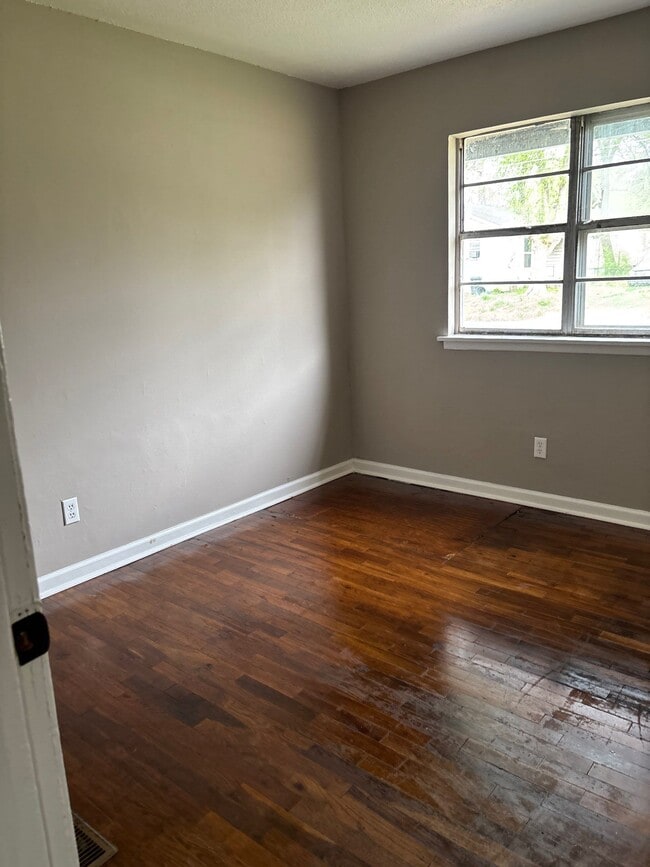 Building Photo - 959 Norris St