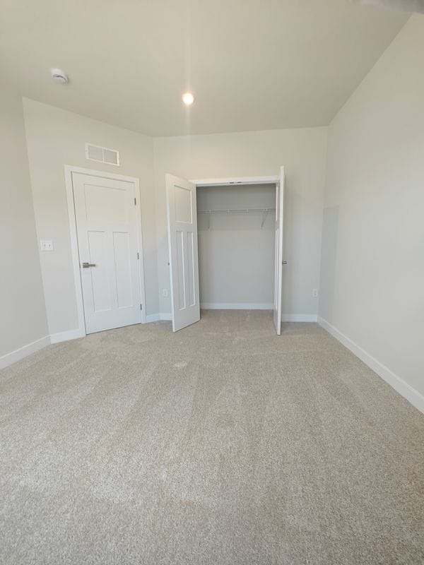 Building Photo - 131 S Durham Dr