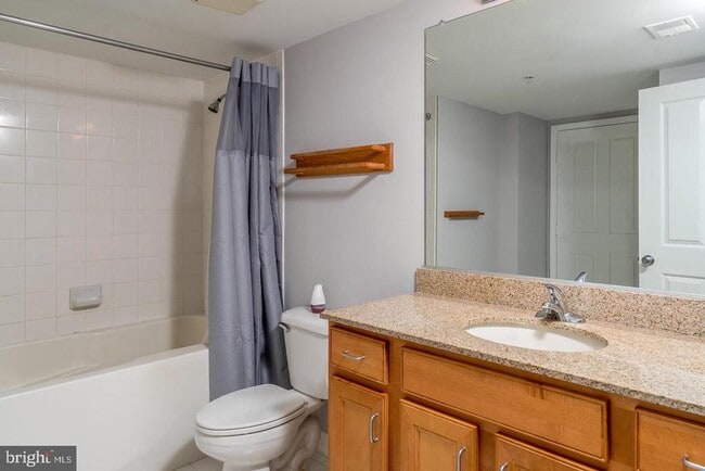 Building Photo - 414 Water St