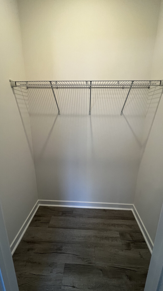 Guest Walk in Closet - 9105 Beach Dr SW