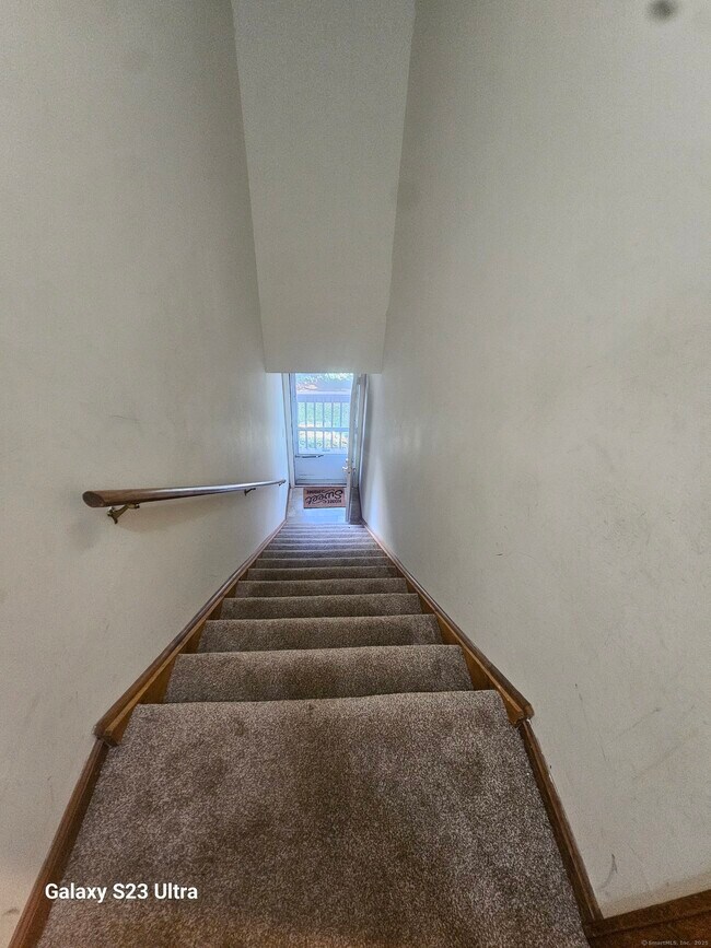 Building Photo - 81 Chipman St