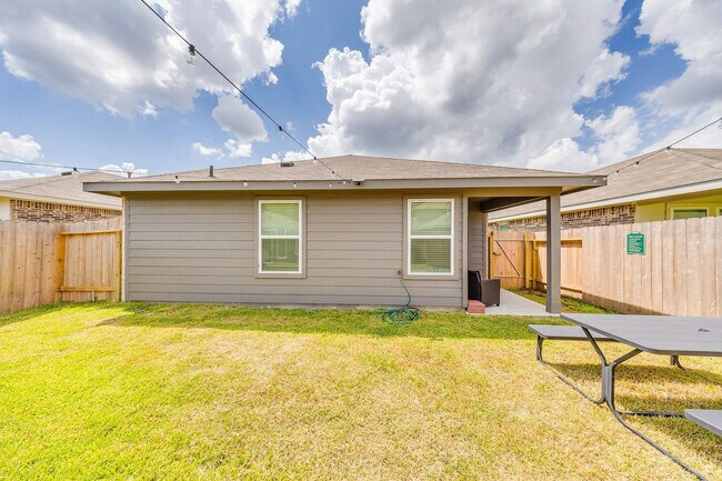 Building Photo - 6055 Diamond Vis Ct