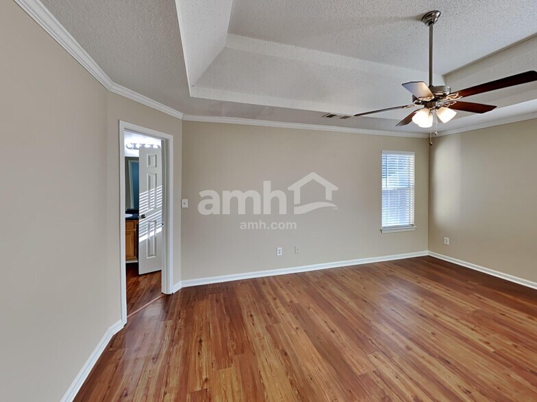 Building Photo - 3555 Spring Mesa Dr