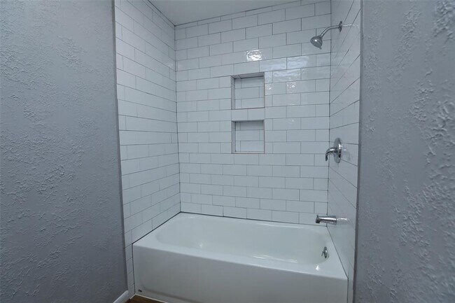 Building Photo - 3903 Coltwood Dr