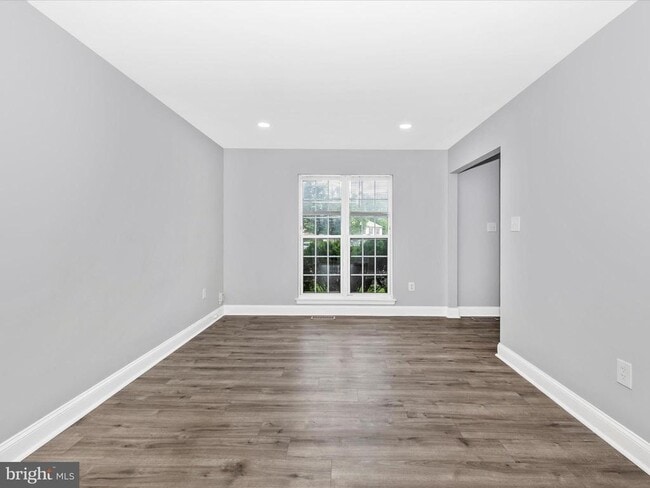 Building Photo - 13114 Thackery Pl