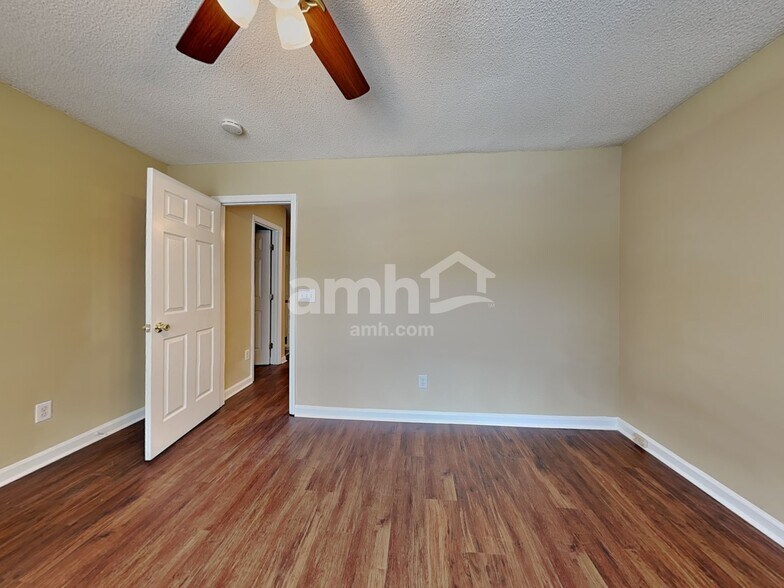 Building Photo - 4325 Standing Rock Way