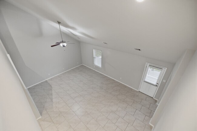 Building Photo - 22014 Pheasant Bend Ln