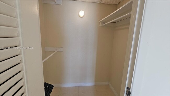 Building Photo - 1980 S Ocean Dr