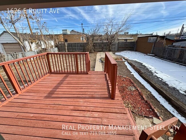 Building Photo - Charming 2-Bedroom Historic Home in the He...