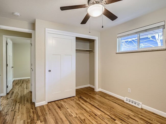 Building Photo - Cozy 3 Bed in the Highlands COMING SOON!!!!