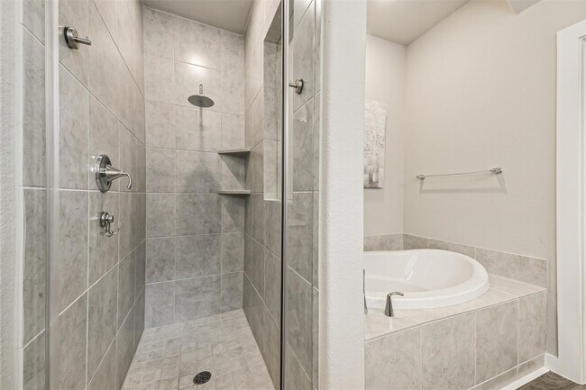 Building Photo - 18407 Kilbowie Pl