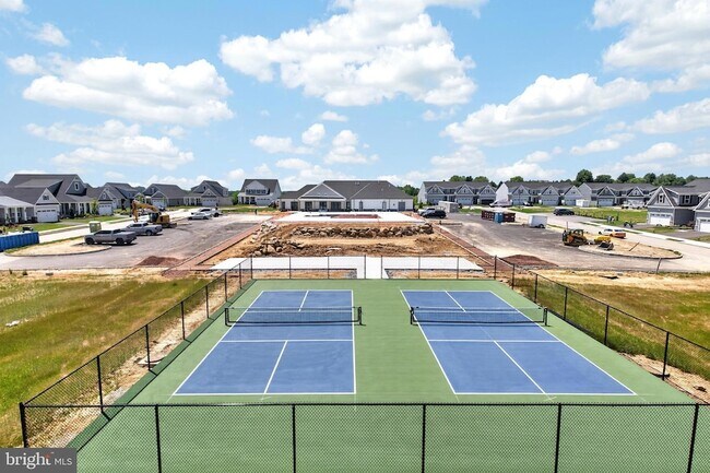 Building Photo - 1422 Gilray Dr