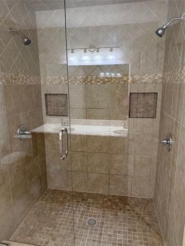 Building Photo - 10035 Wake Bridge Dr