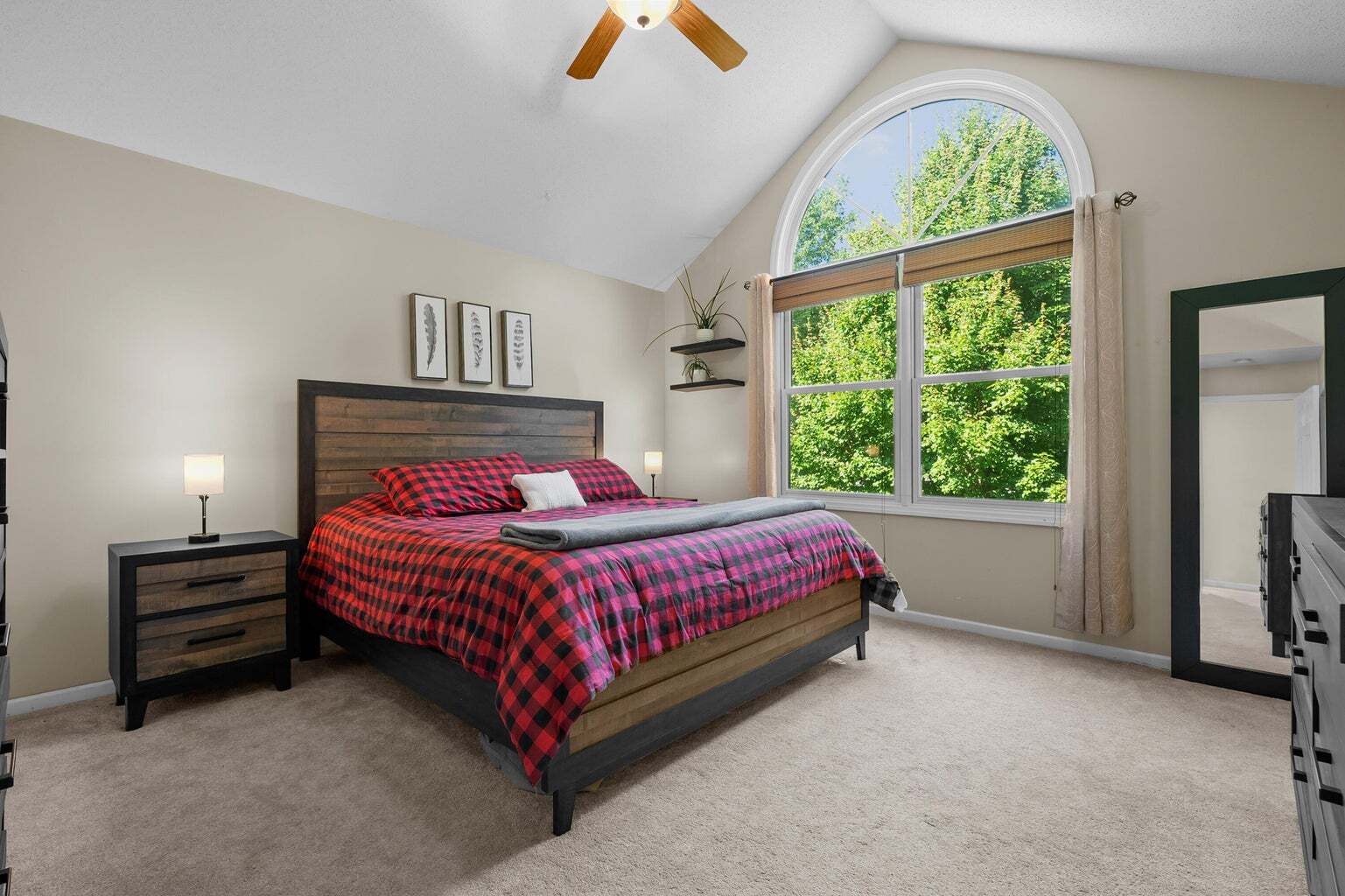 Building Photo - 7817 Chippewa St