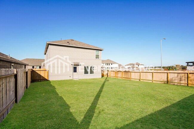 Building Photo - 11430 W Bluff Dr