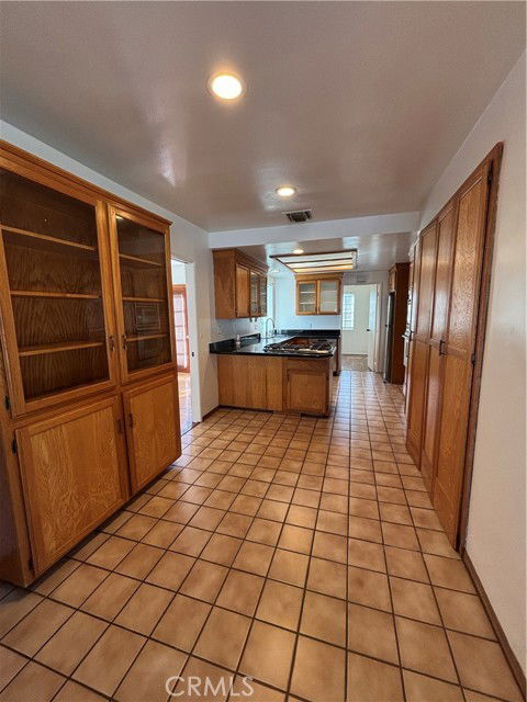 Building Photo - 23070 Leonora Dr