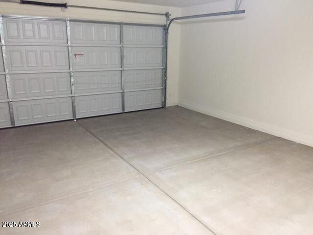 Building Photo - 2025 E Anderson Dr