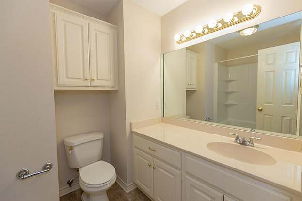 Building Photo - 203 Pine Valley