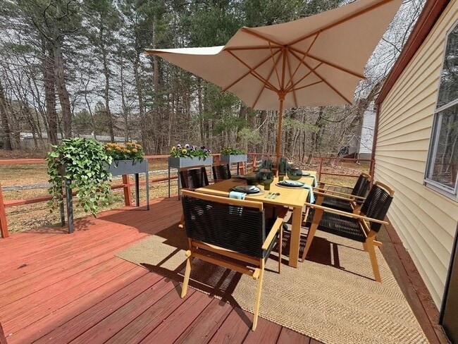 Building Photo - 26 Lee Rd