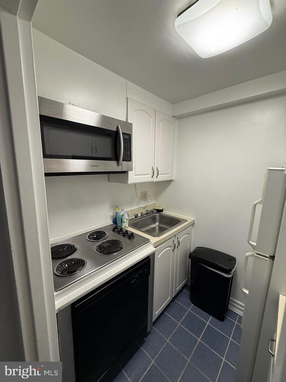 Building Photo - 2141 I St NW