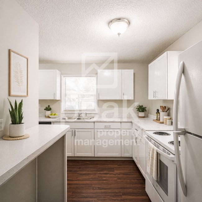 Building Photo - $1200! Beautiful 3 Bed/ 1 Bath home in Birmingham! Apply by 3/5 and save 50% off first month's rent!