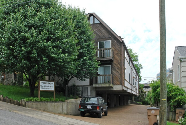 Primary Photo - One Eleven Place