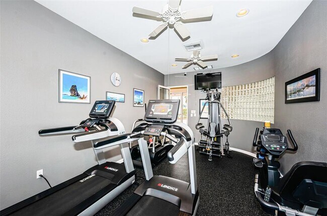 Building Photo - 6105 Bahia Del Mar Cir
