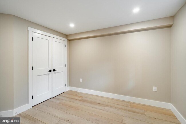 Building Photo - 530 Washington Ave