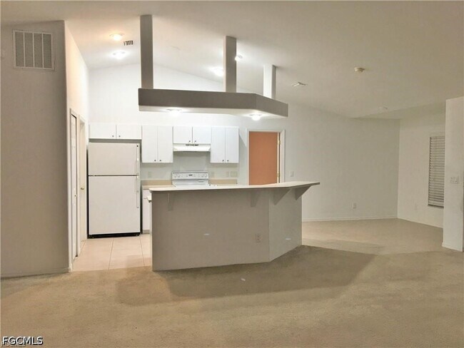 Building Photo - 2221 SW 8th Pl
