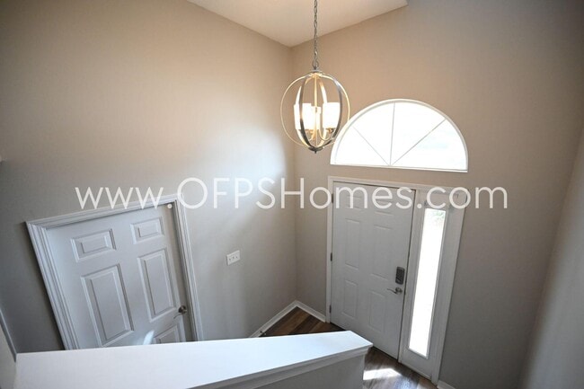 Building Photo - 214 Tooke St