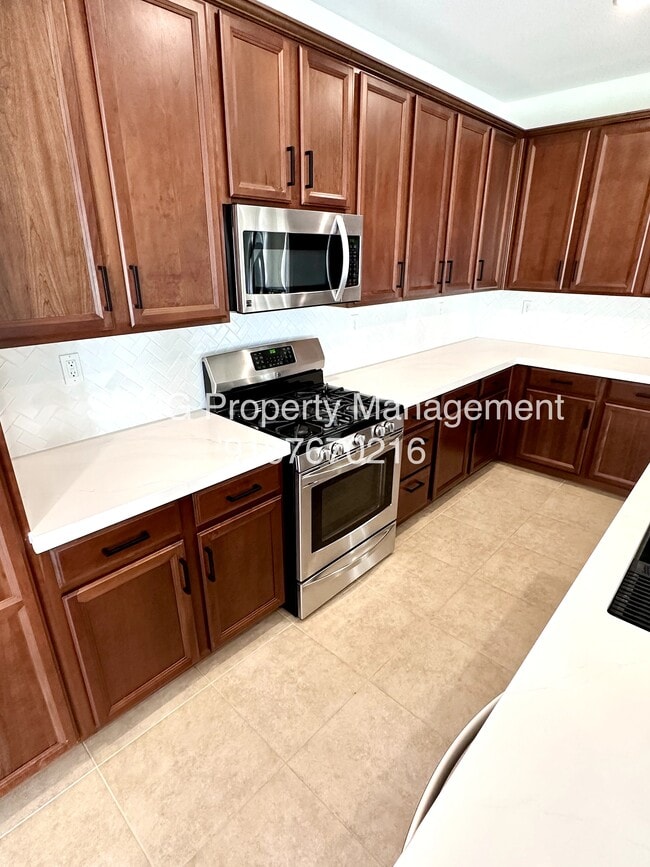 Building Photo - 1528 Morning Glory Ln