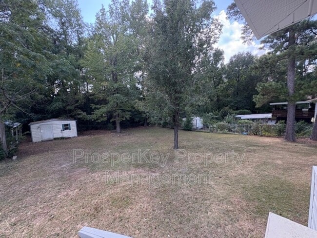 Building Photo - 5244 Winburn Ave